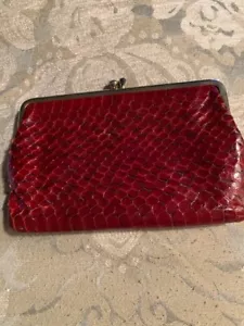 Purse burgundy snakeskin Plastic lined-vintage - Picture 1 of 4