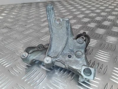 Volvo S40 2005 2.0 diésel 100 kW soporte de montaje del motor 9648584680 VEI4149 Foto 1 de 4