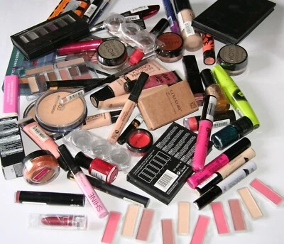 69 x Branded Cosmetics Mixed Bag | RRP £200+ | Wholesale Bulk Buy - Image 1 of 4