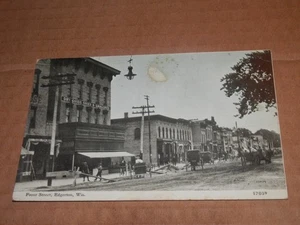 EDGERTON WISCONSIN - 1907-1915 ERA POSTCARD - FRONT STREET - VERY BUSY SCENE - Imagen 1 de 3