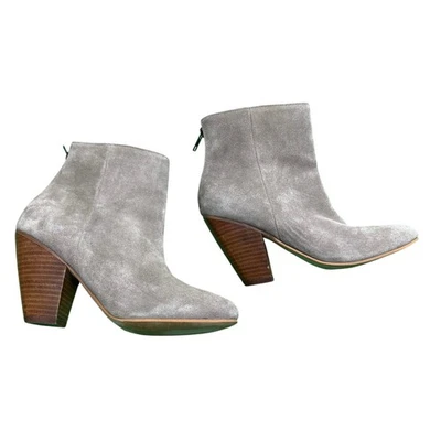 Corso Como Gris Gamuza Cuero Cremallera Trasera 3.5” Tacón Alto Botines Talla 7 M Foto 1 de 4