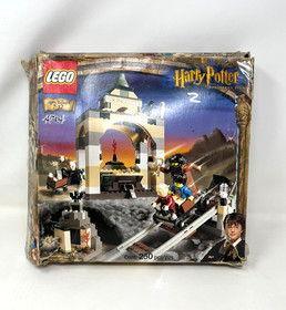 LEGO Harry Potter: Gringott's Bank (4714)  w/ Manual, Minifigs & Box