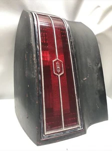 1976 1977 CUTLASS SUPREME LEFT TAIL LIGHT ASSEMBLY W/ QUARTER EXTENSION OEM - Picture 1 of 7