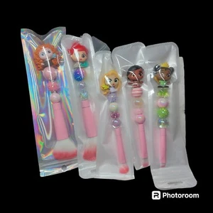 Disney Doorables Beaded Character Makeup Brushes Young Disney Princesses - Picture 1 of 11