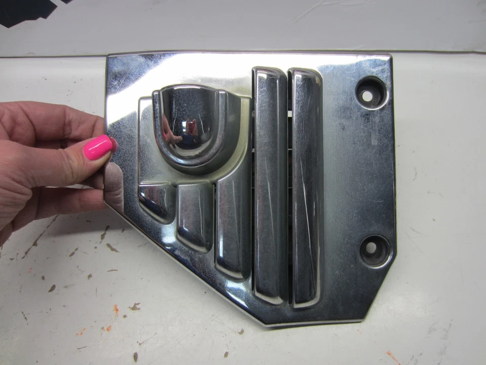 04 05 06 07 Hummer H2 Right Front Finder Vent Grill Molding Chrome OEM - Image 1 of 4