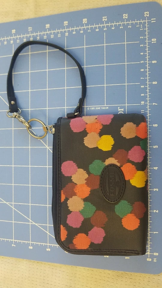 Carteira fóssil meio zíper ao redor lona emborrachada pulseira cor azul marinho mancha - Imagem 1 de 4