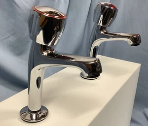 Bristan Club 1/2″ BSP High Neck Sink Pillar Taps Chrome Metal Heads VAC HNK C MT - Picture 1 of 6