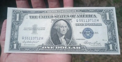 1935 One Dollar Bill Series E Silver Certificate Very Good Condition - Image 1 of 4