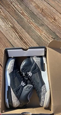 Jordan Spizike cemento negro Foto 1 de 4