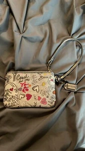 "COACH POPPY Signature ", Woman’s Wristlet / PHONE BAG SIZE 6" X 4" - Picture 1 of 5