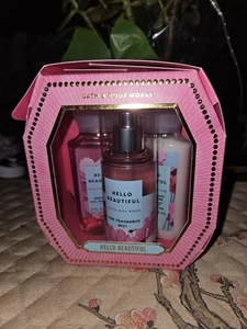Bath & Body Works-Hello Beautiful Mini Gift Set:Body Wash,Body Lotion, &Mist NEW - Picture 1 of 8