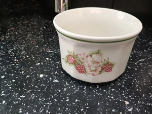 CHURCHILL VICTORIAN ORCHARD SUGAR BOWL - Picture 1 of 3