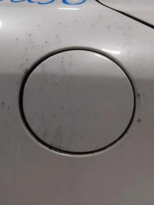 Lexus IS250 2010 OEM tanque de combustible trasero tapa tapa tapa Starfire Pearl 077 10 15 Foto 1 de 2