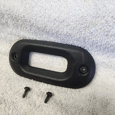 01-05 CHRYSLER PT CRUISER ASIENTO TRASERO CUBIERTA EMBELLECEDOR NEGRO # 541755 OEM Foto 1 de 4