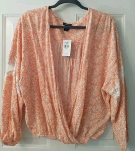 NWT Daytrip Long Sleeve Lace Detail V-Neck Wrap Coral Sands Rayon Top sz X-Small - Picture 1 of 9
