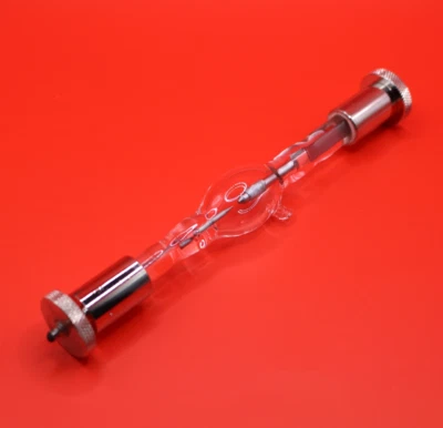 1x Nueva Lámpara de Descarga de Gas Xenón Arco Corto UXL-151D-O 150W USHIO / Caja Original Foto 1 de 4