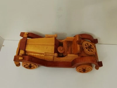 AUTO D'EPOCA IN LEGNO MODELLO NOSTALGIA COSTRUITA A MANO - Immagine 1 di 4