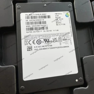Samsung PM1643a 1.92TB SSD SAS 12Gb/s MZ-ILT1T9B MZILT1T9HBJR-00007 - Picture 1 of 2