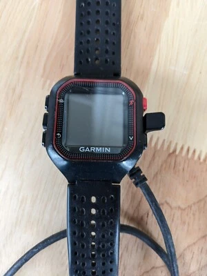 Garmin Forerunner 25 Red & Black, temperamental reliability w retaining activity - Image 1 of 4