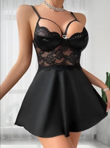Sexy Damen-Set mit Blumen-Spitzen - Bild 1 von 5