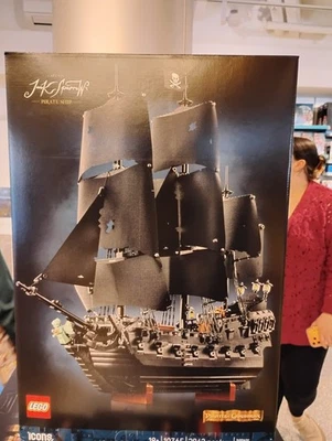 Lego Capitán Jack Sparrow's Black Pearl Barco Pirata 10365 Nuevo Envío Gratis Foto 1 de 2