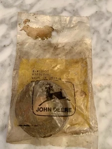 Placa John Deere 1-W10052 nueva stock antiguo de tienda - Imagen 1 de 5
