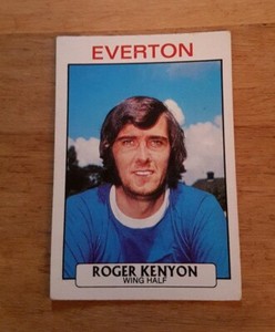 A&BC 1971 Footballer Card Purple Back - Roger Kenyon - Everton - #24 (b)
