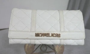 Vintage Michael Kors White Quilted Vinyl Small Tri-fold Hand Bag Purse Wallet - Picture 1 of 10