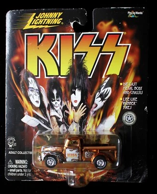 Camionetas Kiss - Johnny Lightning 1:64 - 1940 camioneta Ford con llamas Foto 1 de 3