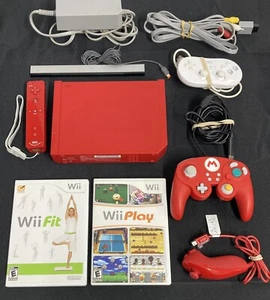 Paquete de consola Nintendo Wii roja (RVL-001) con mando, conexiones y juegos - Imagen 1 de 7
