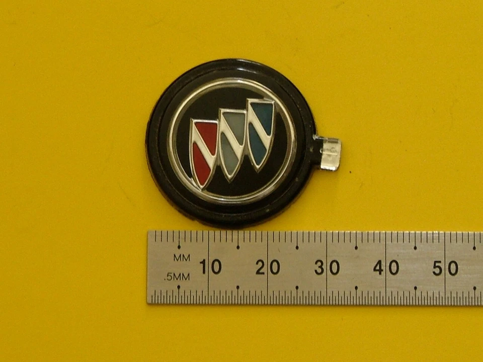1981-82-83-84-85 Buick Electra Park Avenue-LeSabre гудок кнопка эмблема значок - Изображение 1 из 1