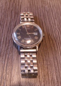VINTAGE TIMEX DAY BLACK FACE MEN WRISTWATCH PARTS OR REPAIR - Picture 1 of 3