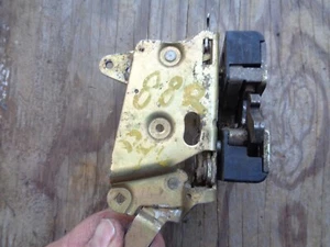 Volvo 240 RH Right side FRONT Door Latch Passenger Side  OEM - Picture 1 of 8