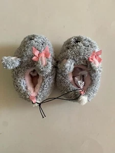 Infant Girls' Bunny Slipper Color Gray Size 4 New with Tag - Picture 1 of 4