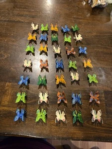 35 TOY Butterflies 5 Different Spieces - Picture 1 of 7