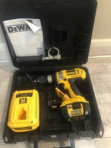 DeWalt DC988 Type 12 XRP Cordless 18V Hammer Drill 1 X DE9180 Battery & Charger - Picture 1 of 15