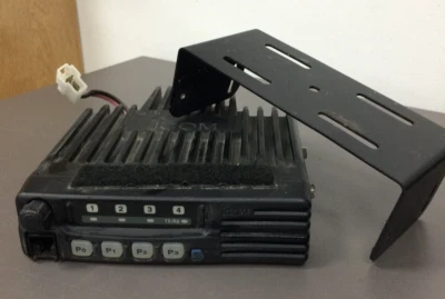 ICOM IC-F221S, UHF 440-490 MHz, 8 CH, Mount, Programming, 45W - Image 1 of 4