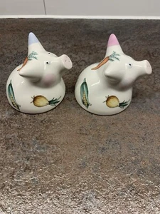 Villeroy & Boch Porcelain Salt & Pepper Pigs from The “Animal Park” Collection. - Picture 1 of 6
