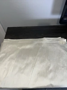 1 Yard Of Cream Color Fabric Could Be Silk But Not Positive Crafts Home Interior - Picture 1 of 6