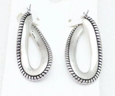 Lia Sophia Frontier Black/Silver Waved Interlock Links Silver Tone Earrings - Image 1 of 3