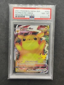 PSA 8 Pokémon TCG Pikachu Vmax Sword & Shield Swsh062 Holo Promo - Bild 1 von 2