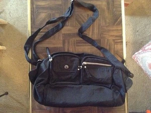 Multi pocketed black purse - Picture 1 of 17