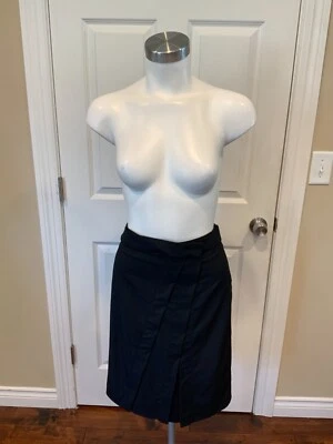 Max Mara Black Wool Short Pencil Skirt w/ Tie, Size 6 (US) 40 (IT) - Image 1 of 4