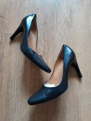 Zapatos de Corte Bally SIRENA 4" Tacón Negro Todo Cuero Talla 5.5 En muy buena condición Foto 1 de 4