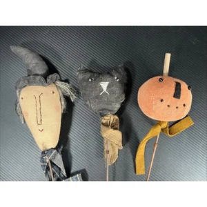 Halloween Plush Witch, Cat & Pumpkin Head on Metal Stakes Primitive Whimsical - Picture 1 of 12