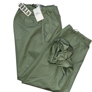 NWT Urban Outfitters BDG Sage Green Parachute Pants Size Small Y2K Skater Grunge - Picture 1 of 9
