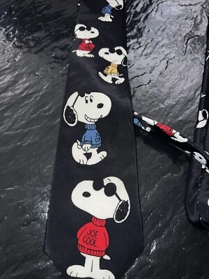 Corbata vintage Peanuts para hombre negra seda divertida Snoopy Joe genial Foto 1 de 2