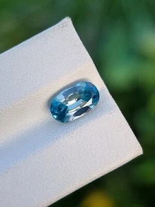 Piedra preciosa de circón azul natural | Corte ovalado sin tratar transparente certificado - Imagen 1 de 5