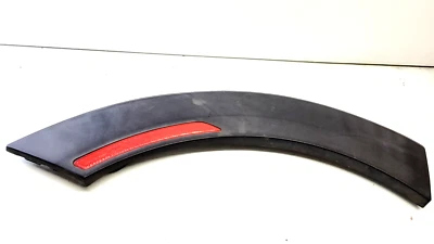 Moldura de arco trasero de pasajero Mini Cooper Clubman 2016-2019 con luz marcadora Foto 1 de 4