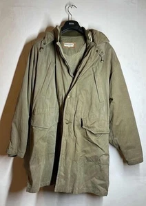 CHAQUETA DE INVIERNO CON CAPUCHA DOBLE FORRO VERDE OLIVA GIORGIO ARMANI LE COLLEZIONI PARA HOMBRE - Imagen 1 de 4